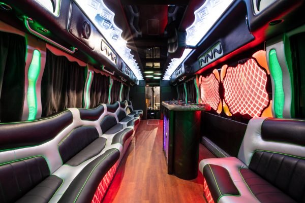 Club on Wheels Limo Party Bus for 50 Passengers (4)
