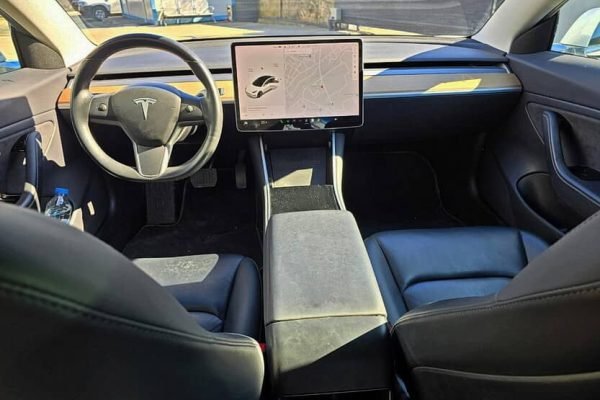 TESLA Model 3 inner