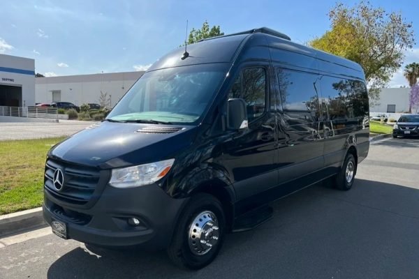 Mercedes Sprinter Limousine Black for 14 Passengers
